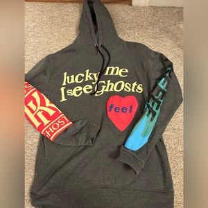 Medium “lucky I see ghosts” sweatshirt